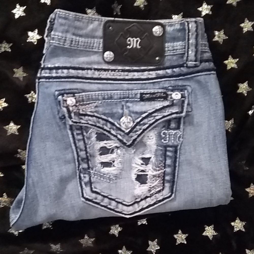 Miss Me size 32 Capris